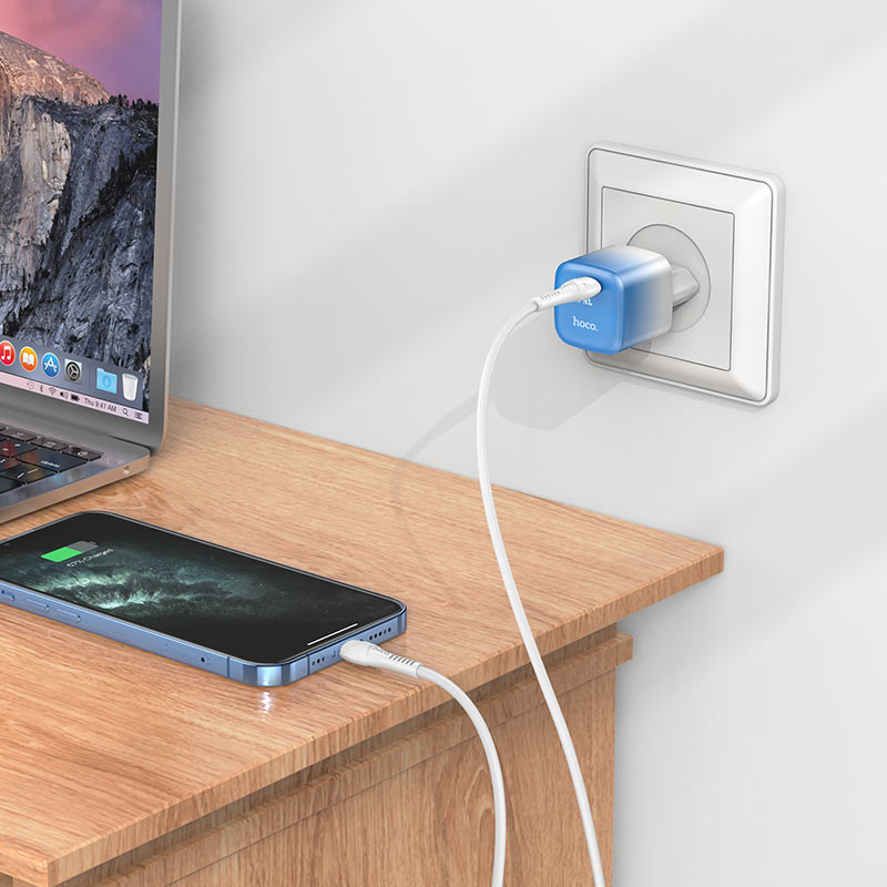hoco C101A 20W PD CHARGER USB-C TO USB-C - Ice Blue